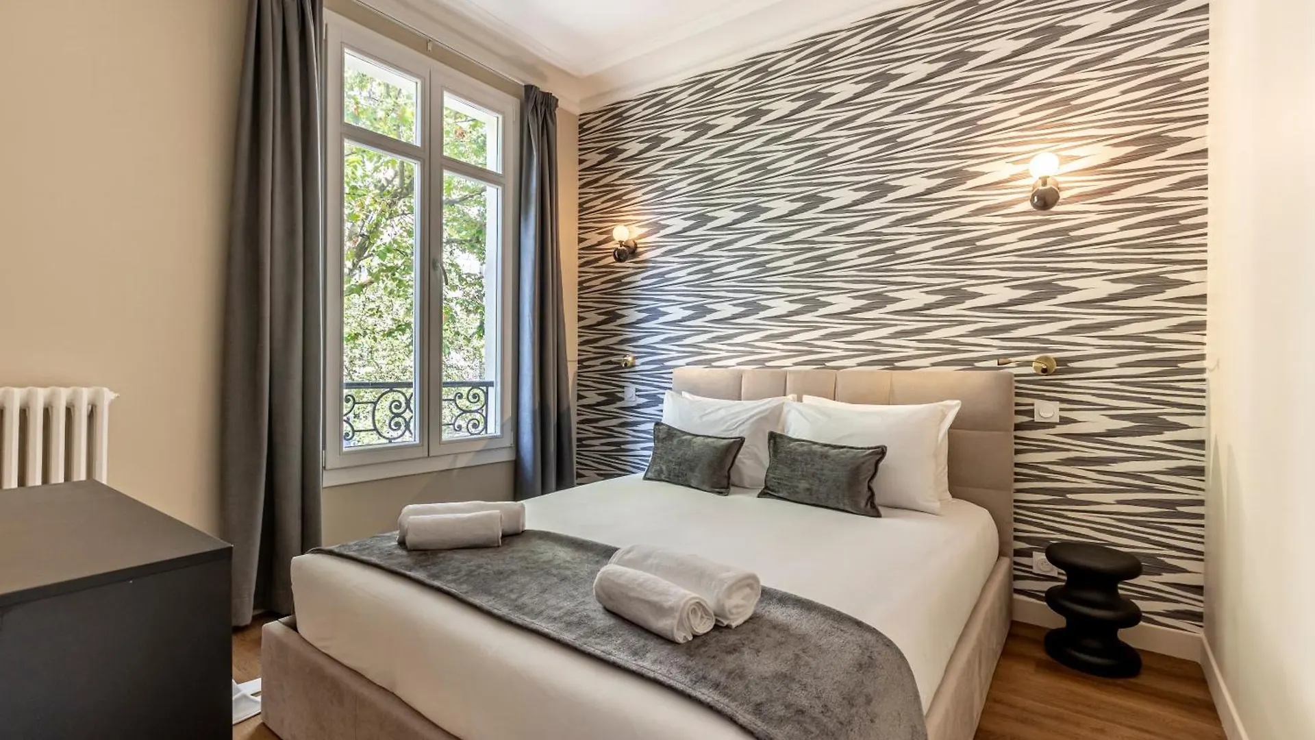 Sweett - Villiers Apartment Paris France