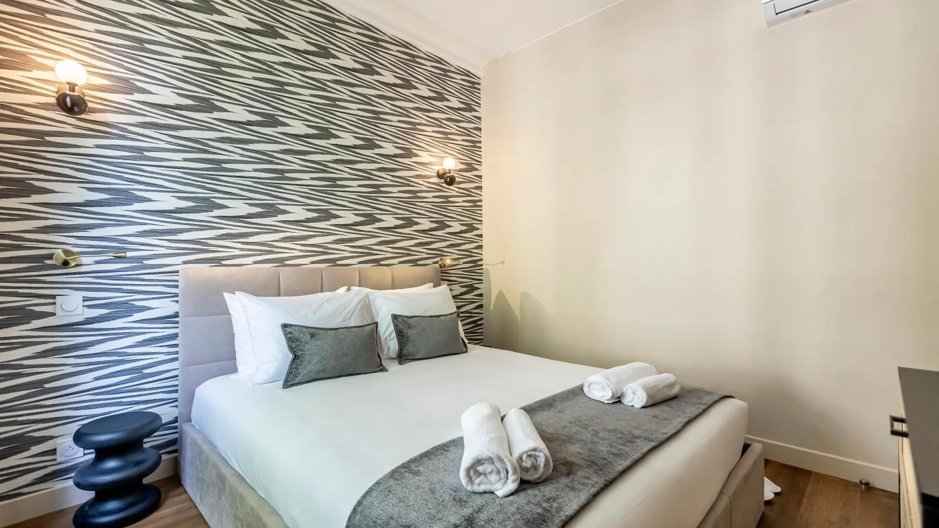 Sweett - Villiers Apartment Paris