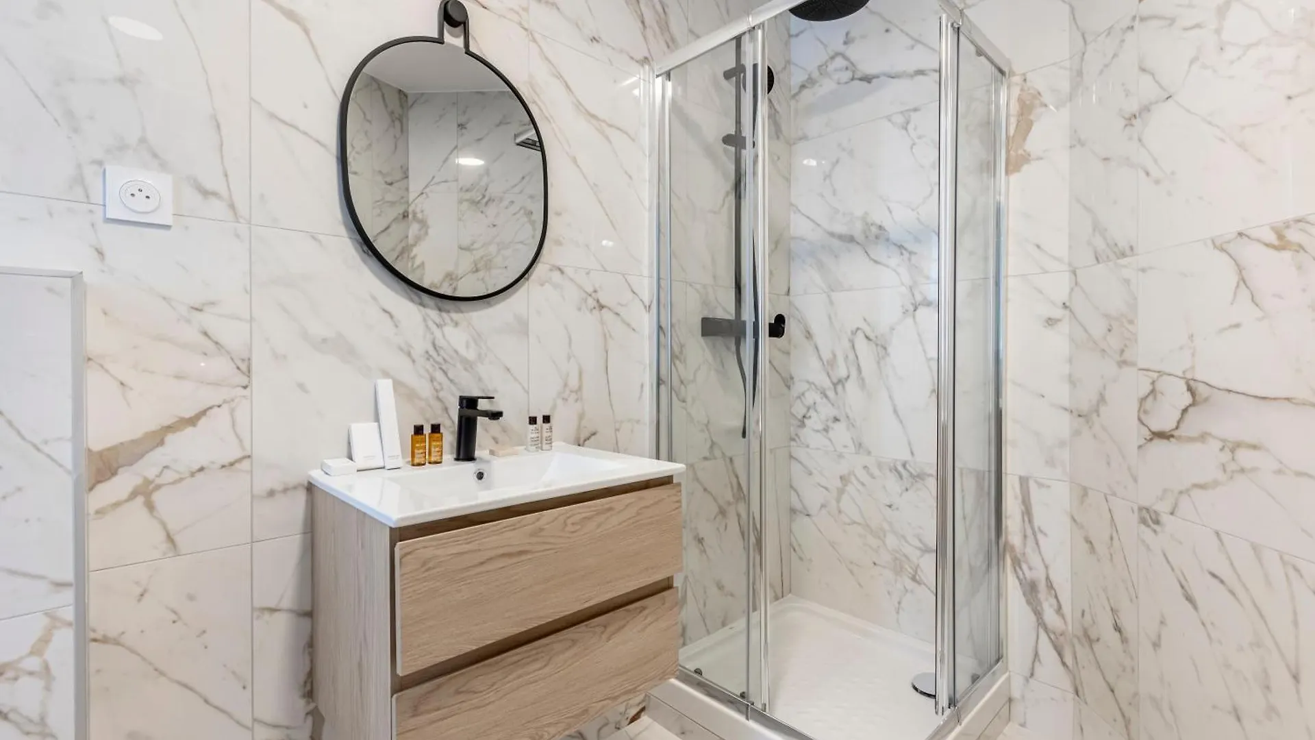 Sweett - Villiers Apartment Paris