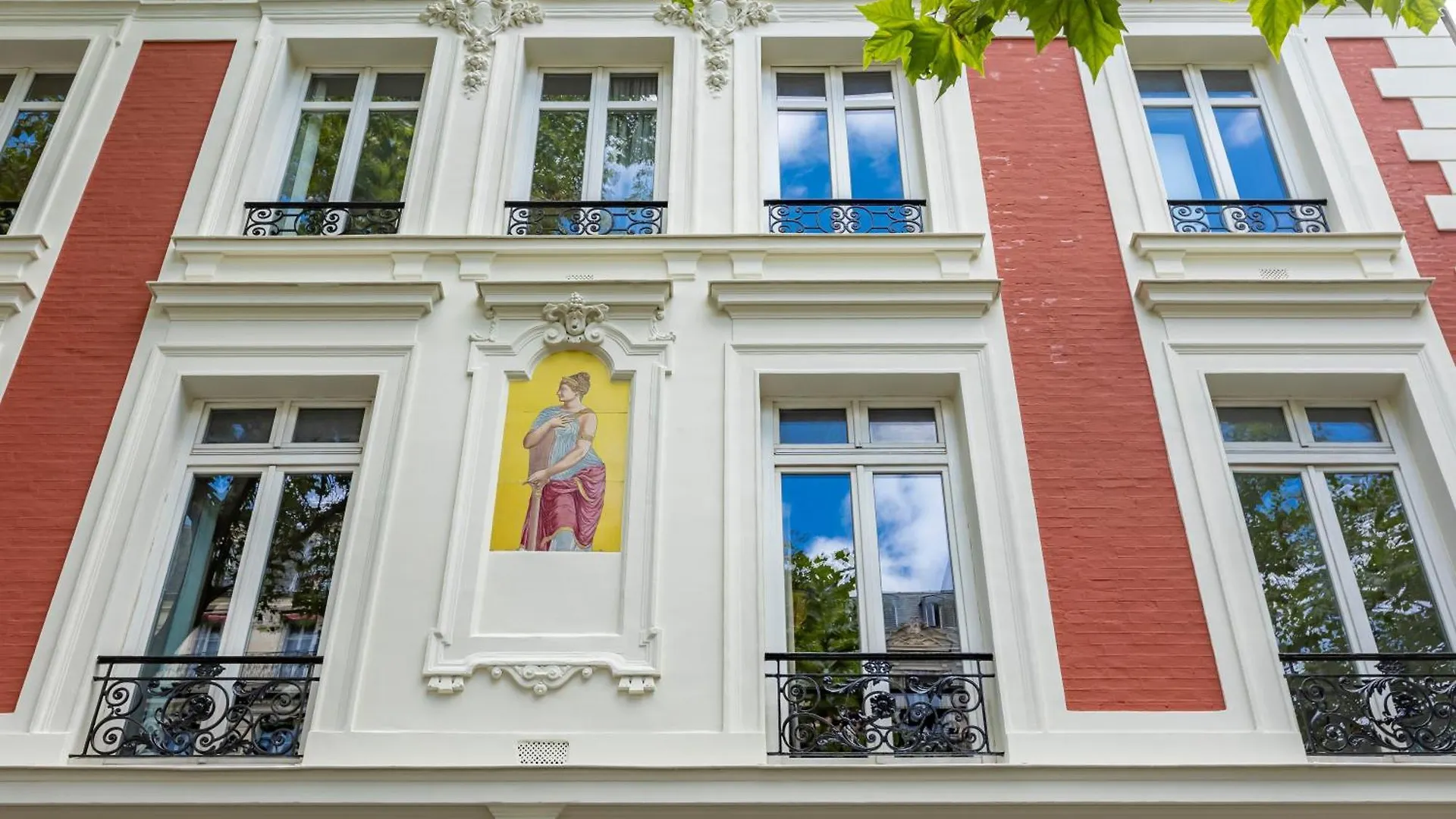 Sweett - Villiers Apartment Paris