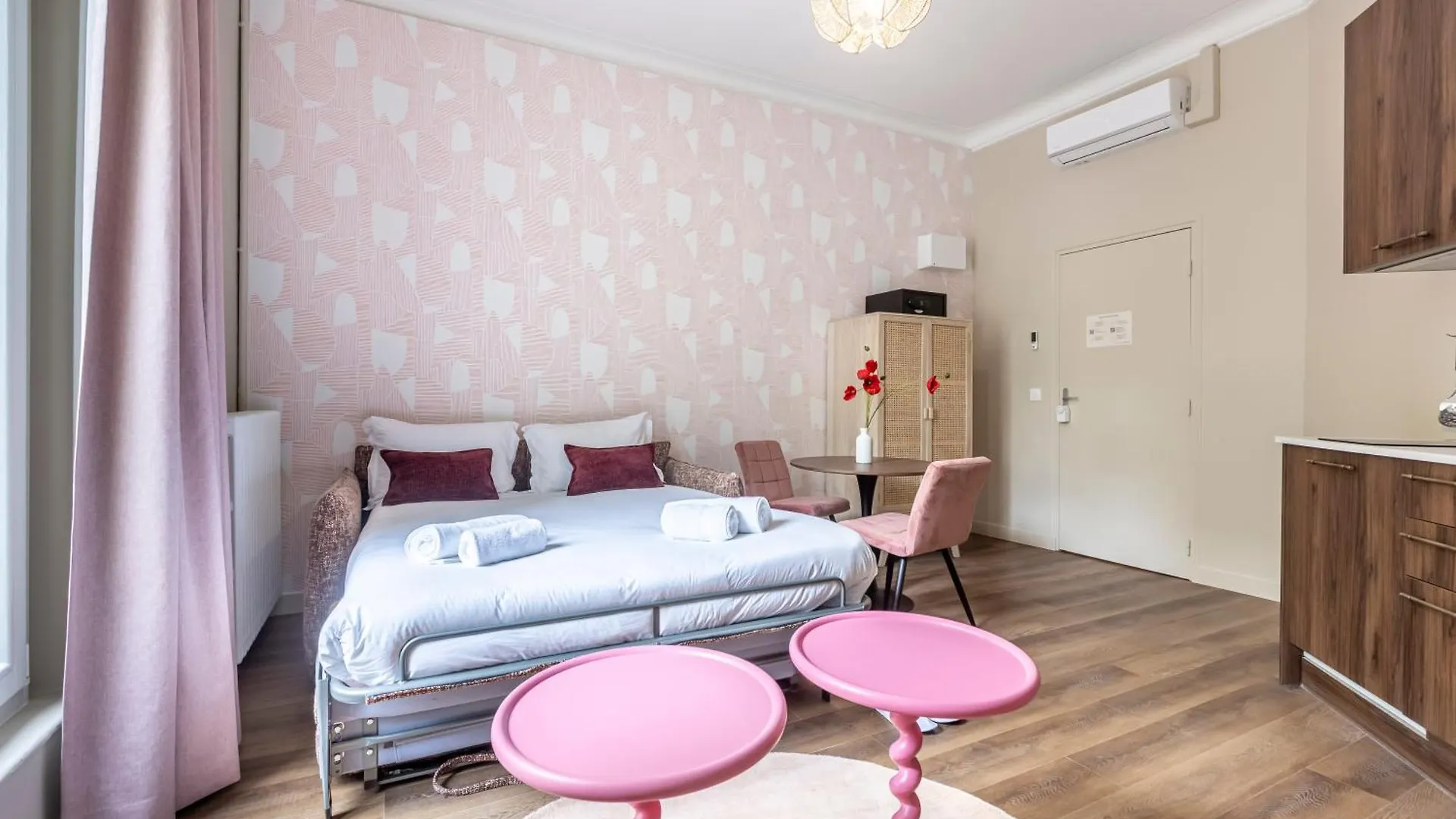 Sweett - Villiers Apartment Paris France